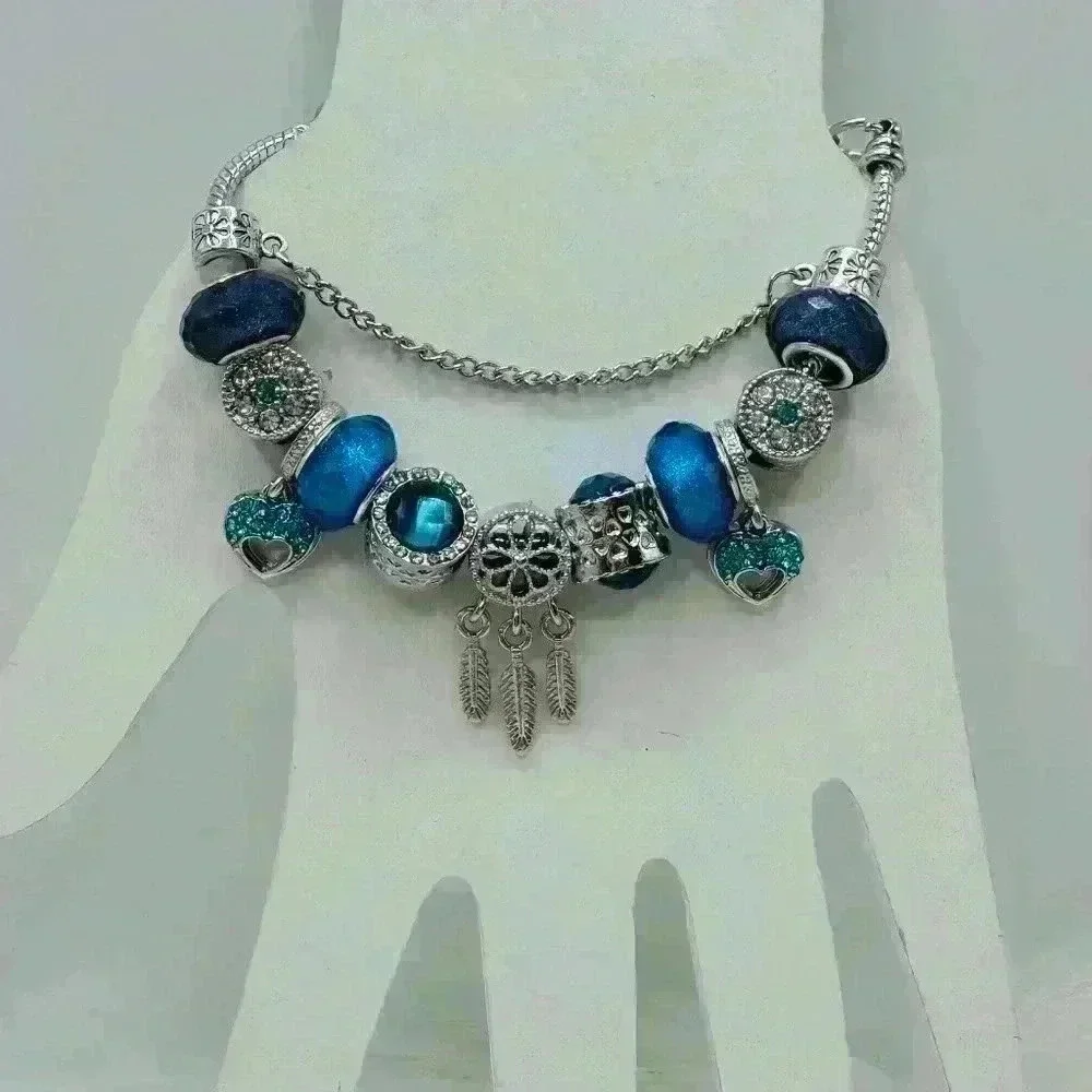 N/A dreamcatcher charm